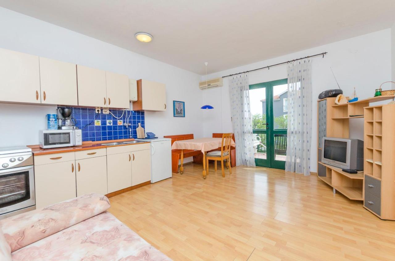 Apartments Katja โตรกีร์ ภายนอก รูปภาพ