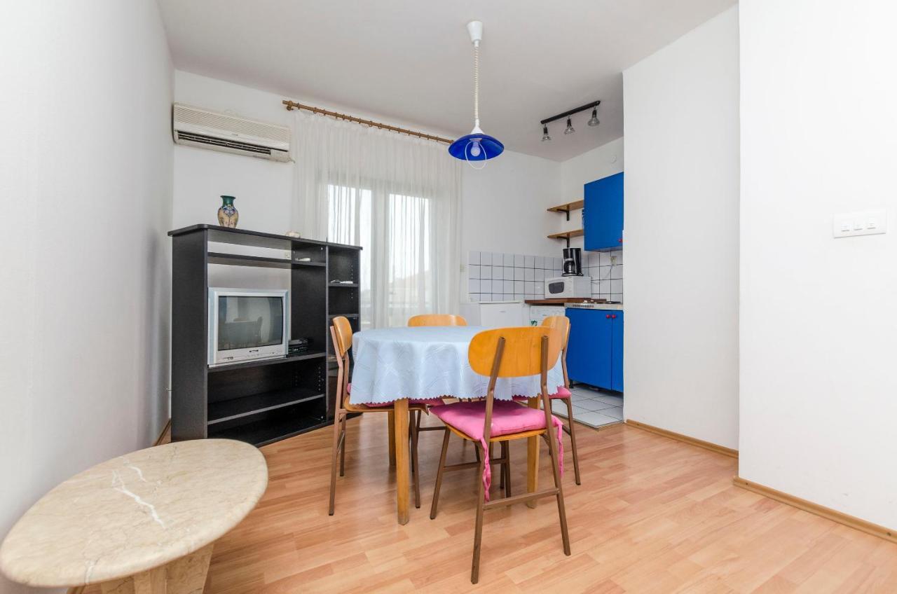 Apartments Katja โตรกีร์ ภายนอก รูปภาพ